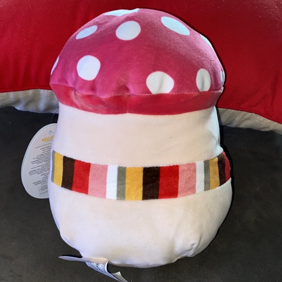 Squishmallows 2022  Malcolm the mushroom - Picture 2 of 4